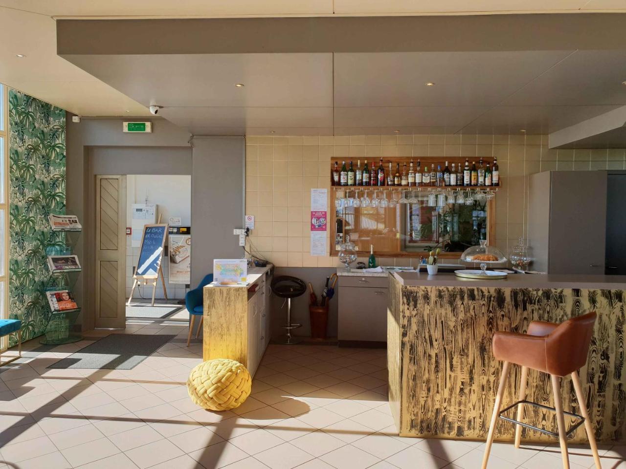 Hotel Du Val Cernier 外观 照片
