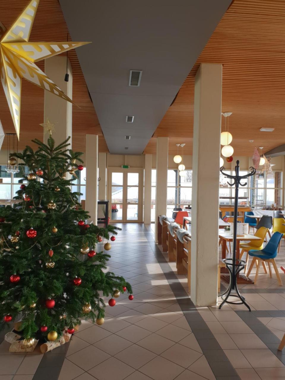 Hotel Du Val Cernier 外观 照片
